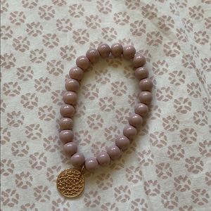 Pretty violet beaded bracelet.